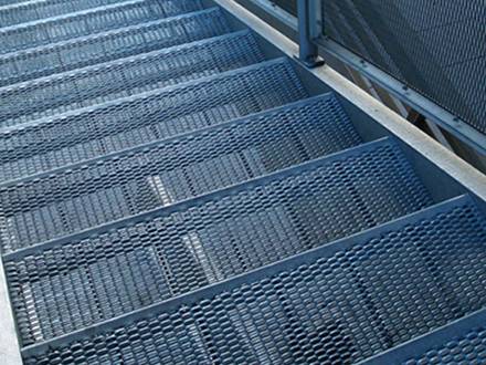 Expanded Metal Stair Treads