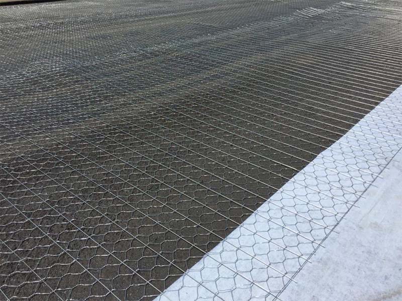 Galvanized hexagonal road mesh